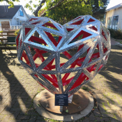 Low-Poly Open Heart (RIDE)